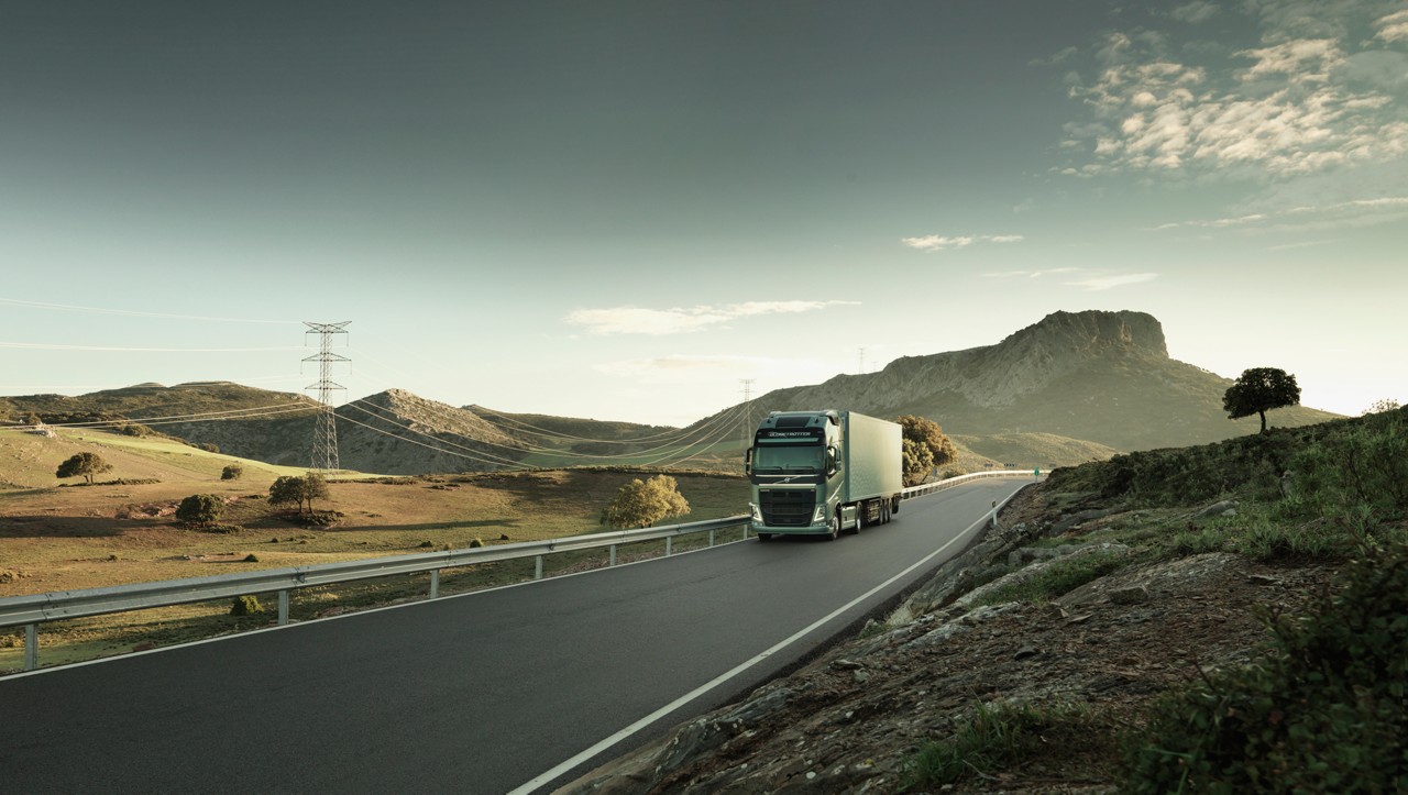 „Volvo FH“ didingo grožio kraštovaizdyje